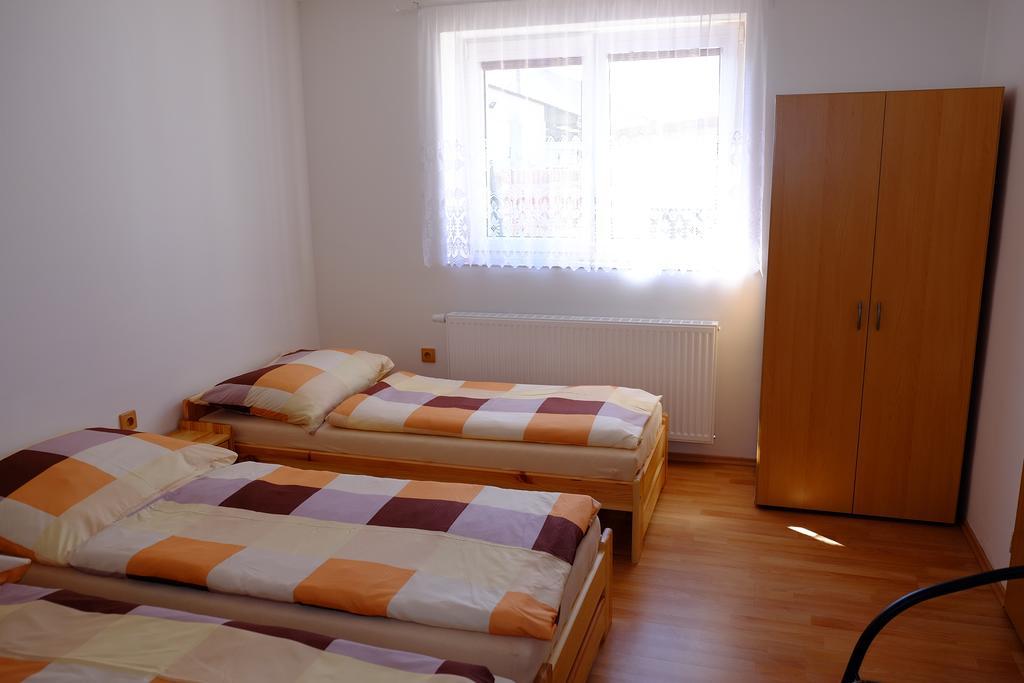 Ubytovani U Maminky Guest House Lednice Ngoại thất bức ảnh